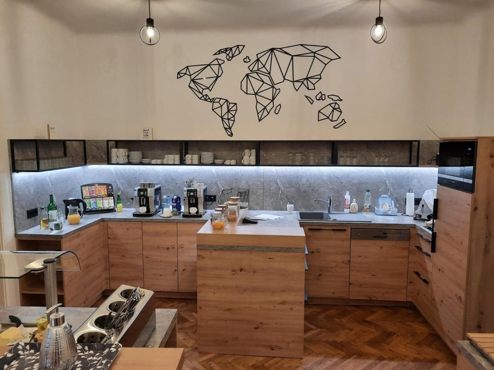 Fruehstueckshaus Wunderland Acomodação com café da manhã Laa an der Thaya Exterior foto